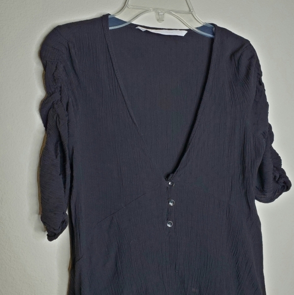 Zara Black V Neck Button Front Ruched Sleeved Top - Picture 4 of 8